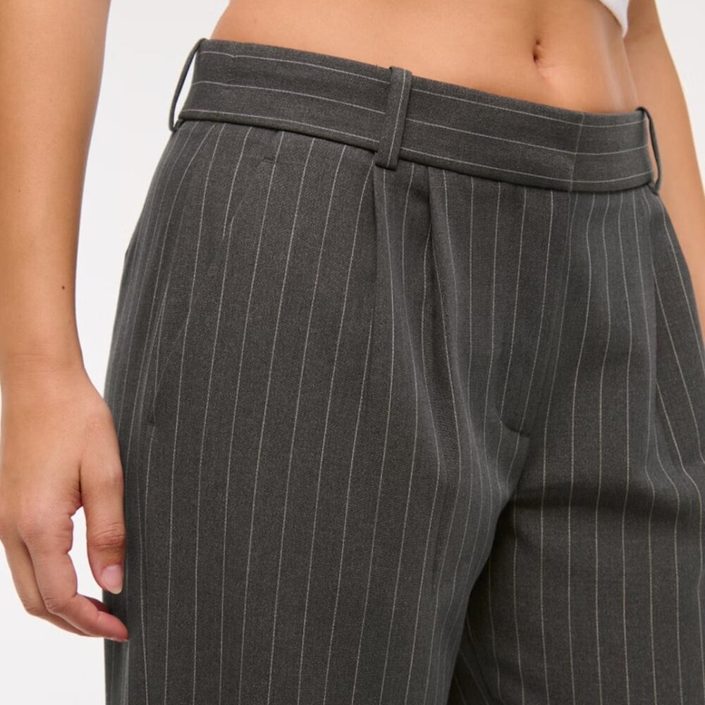 Curve Love A&F Sloane Low Rise Tailored Wide Leg Pant - Picture 5 of 7